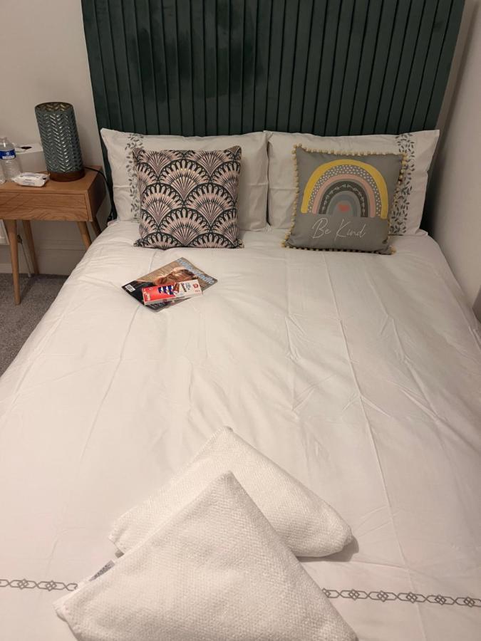 Luxury Cosy Retreat Apt Londen Buitenkant foto