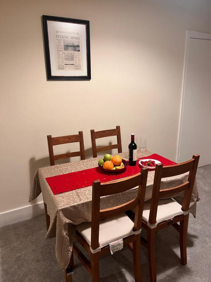 Luxury Cosy Retreat Apt Londen Buitenkant foto