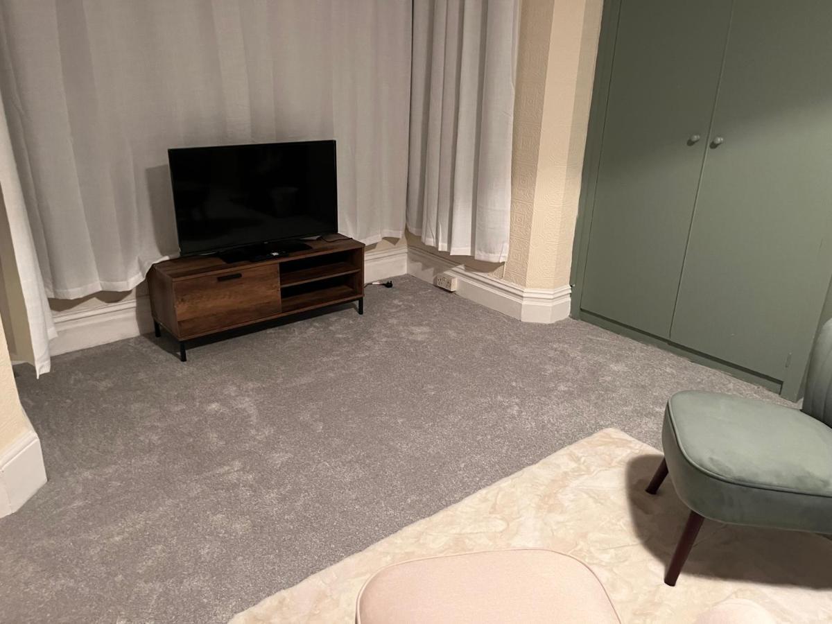 Luxury Cosy Retreat Apt Londen Buitenkant foto
