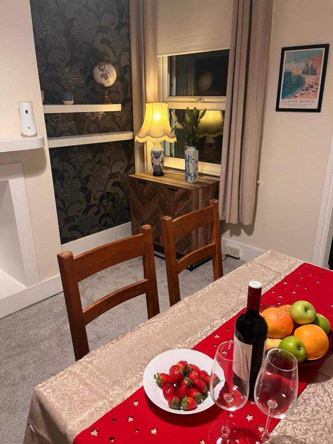 Luxury Cosy Retreat Apt Londen Buitenkant foto